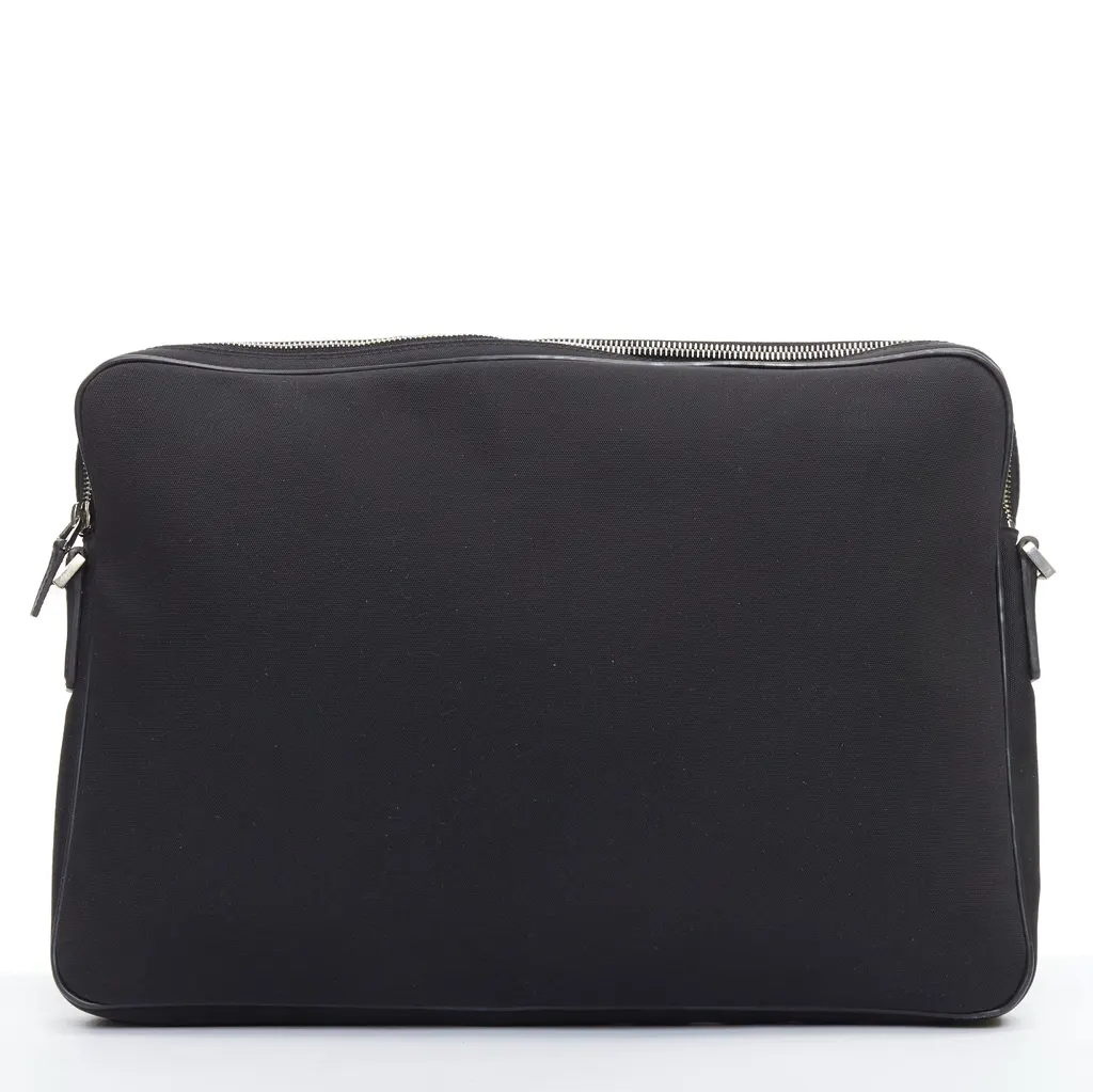 Gucci Pink Wraparound Clutch Black Very good - Model View