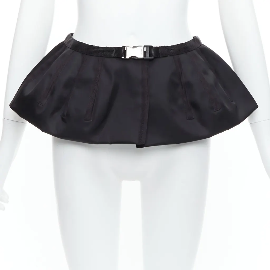 Prada Medusa Oval Black Belt Black Very good - Front View