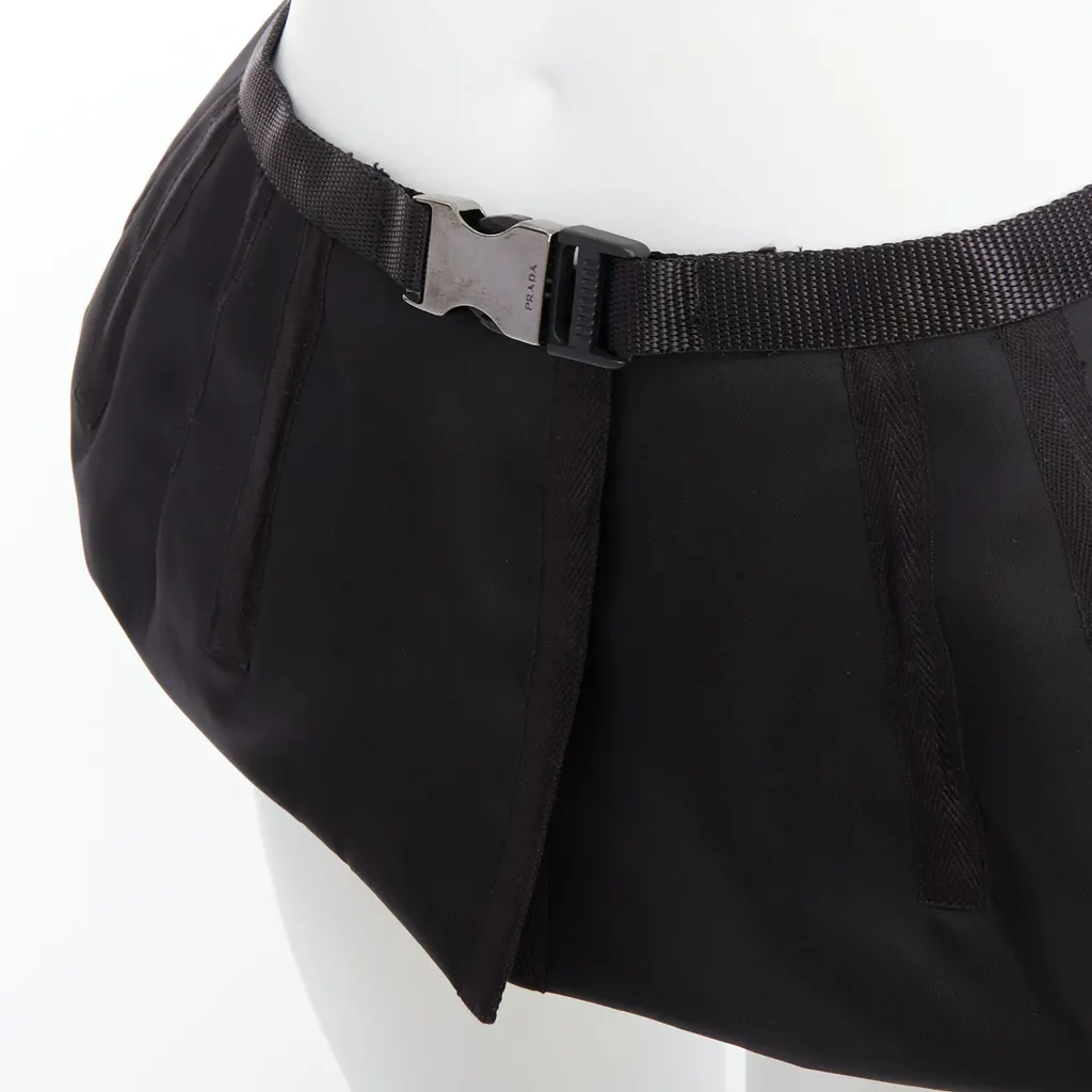 Prada Medusa Oval Black Belt Black Very good - Back View