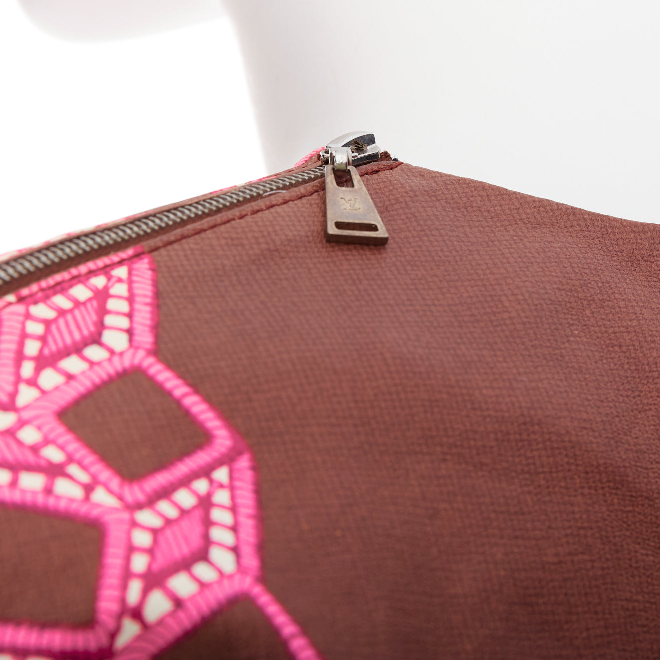 Louis Vuitton Lattice Leather Top - Detail 1