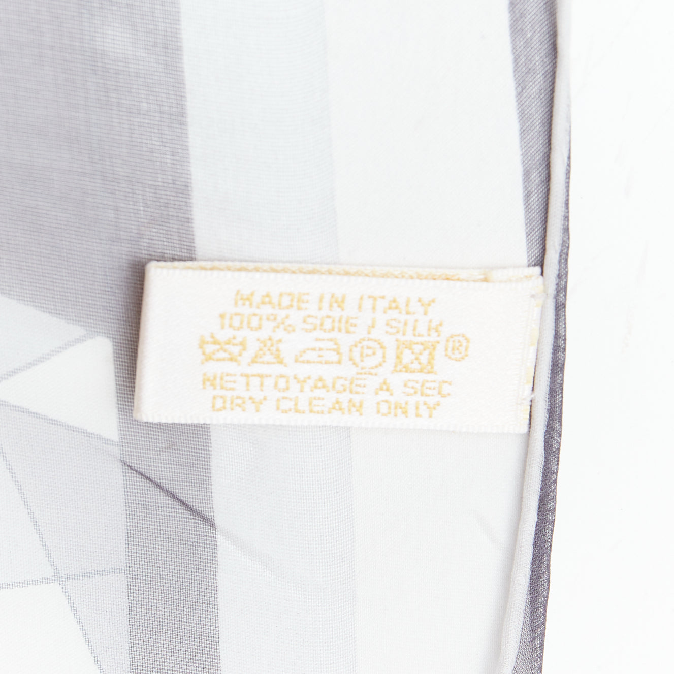 Cartier Diamond Cuts Scarf - Image 10