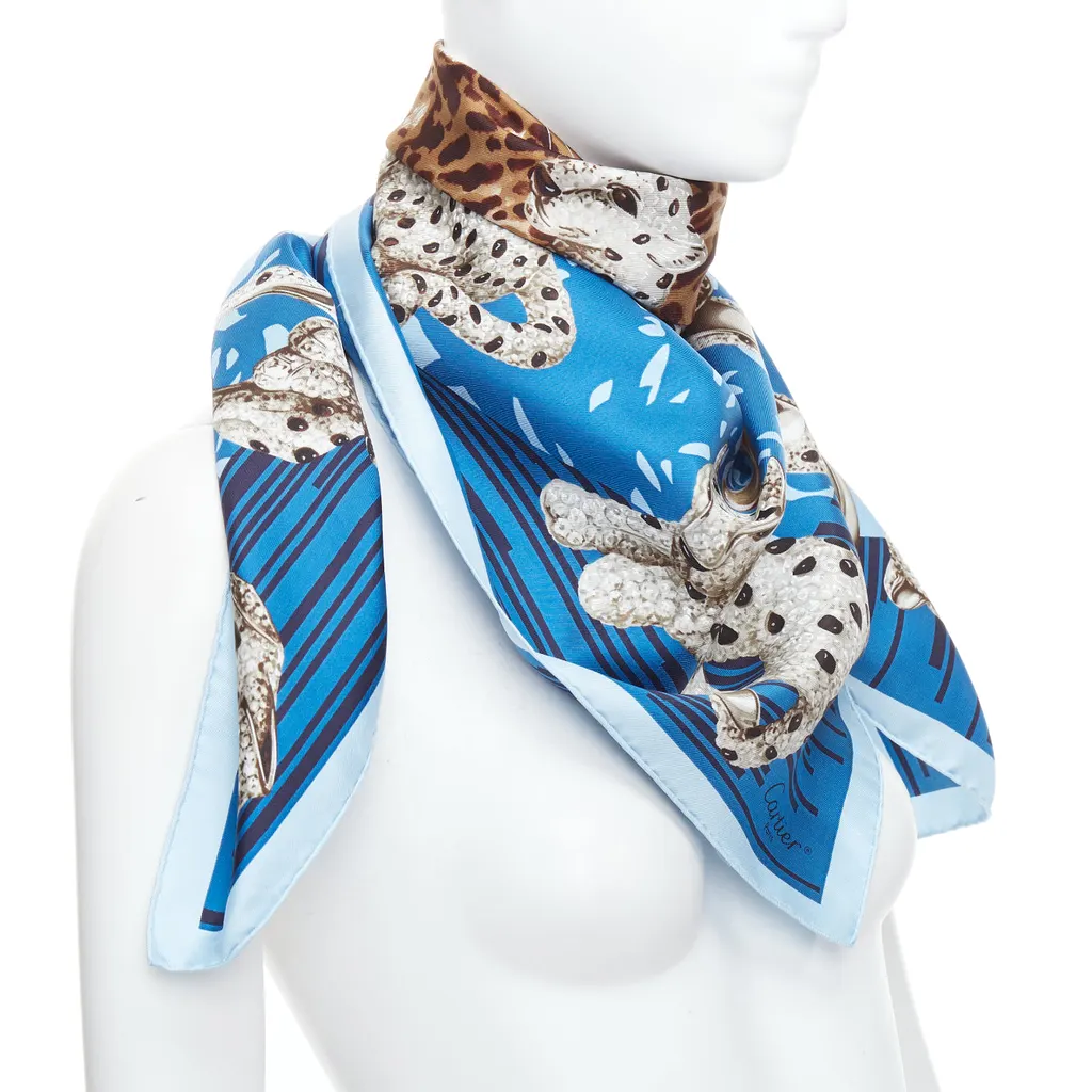 Cartier Leopard Ring Scarf Blue Silk Never worn - Inside View