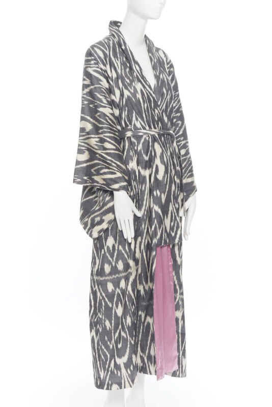 Oscar De La Renta Brown Leopard Silk Kimono - Side view