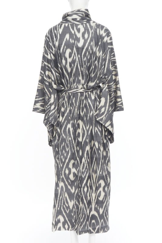 Oscar De La Renta Brown Leopard Silk Kimono - Detail 2