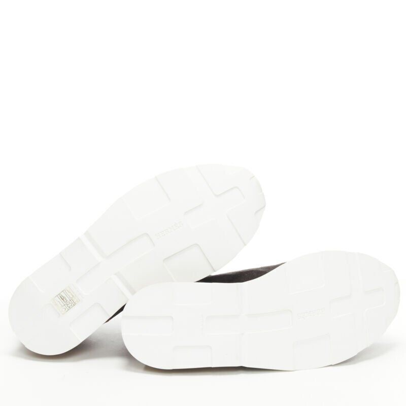 Hermès Salehe Medallion Shoes - Detail 1