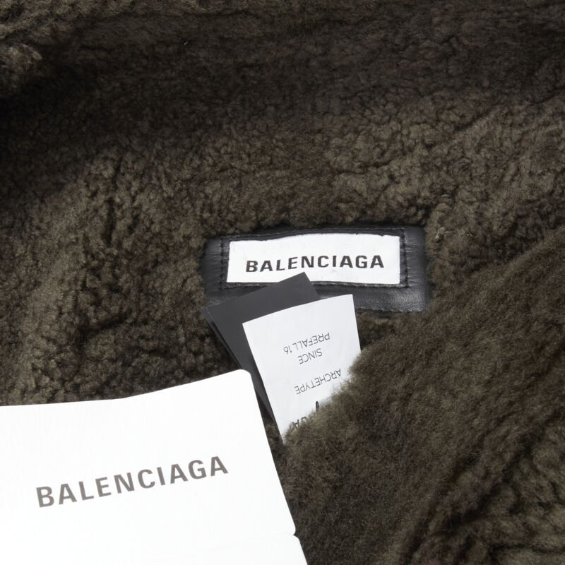 Balenciaga Le Bombardier - Image 12