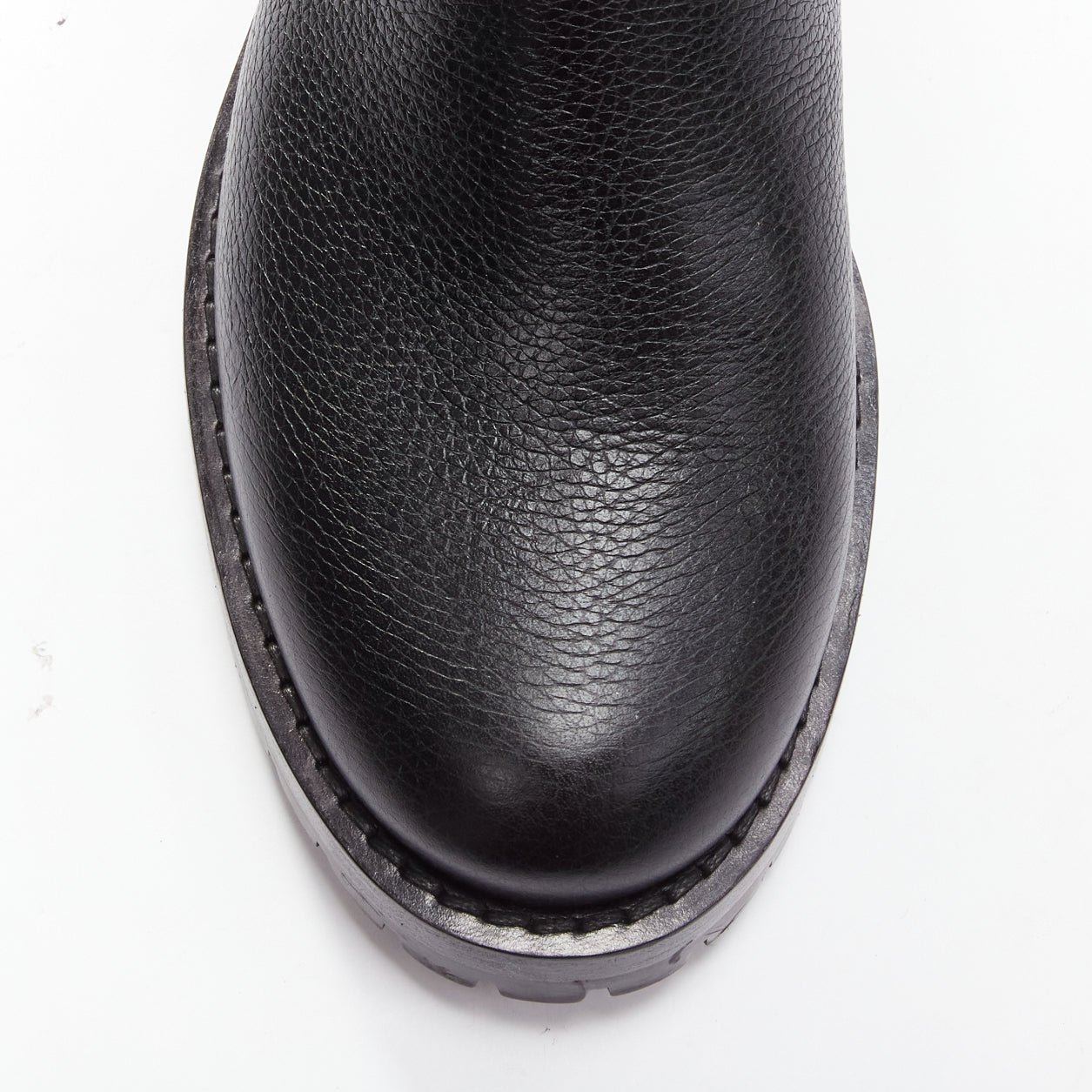 Louis Vuitton Pearl Cone Heel Boots - Detail 1