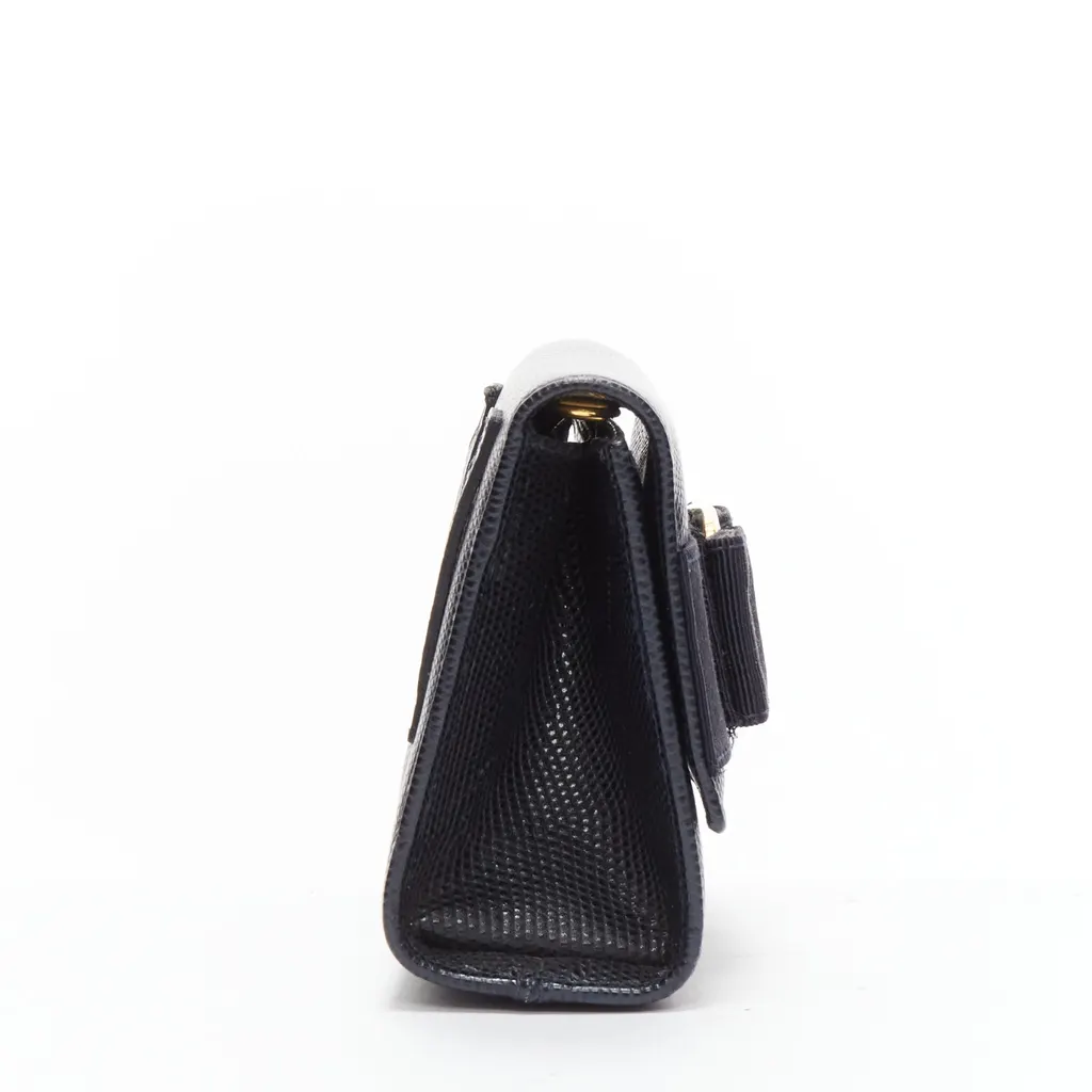 Salvatore Ferragamo Vara Bow Black Leather Very good - Model View