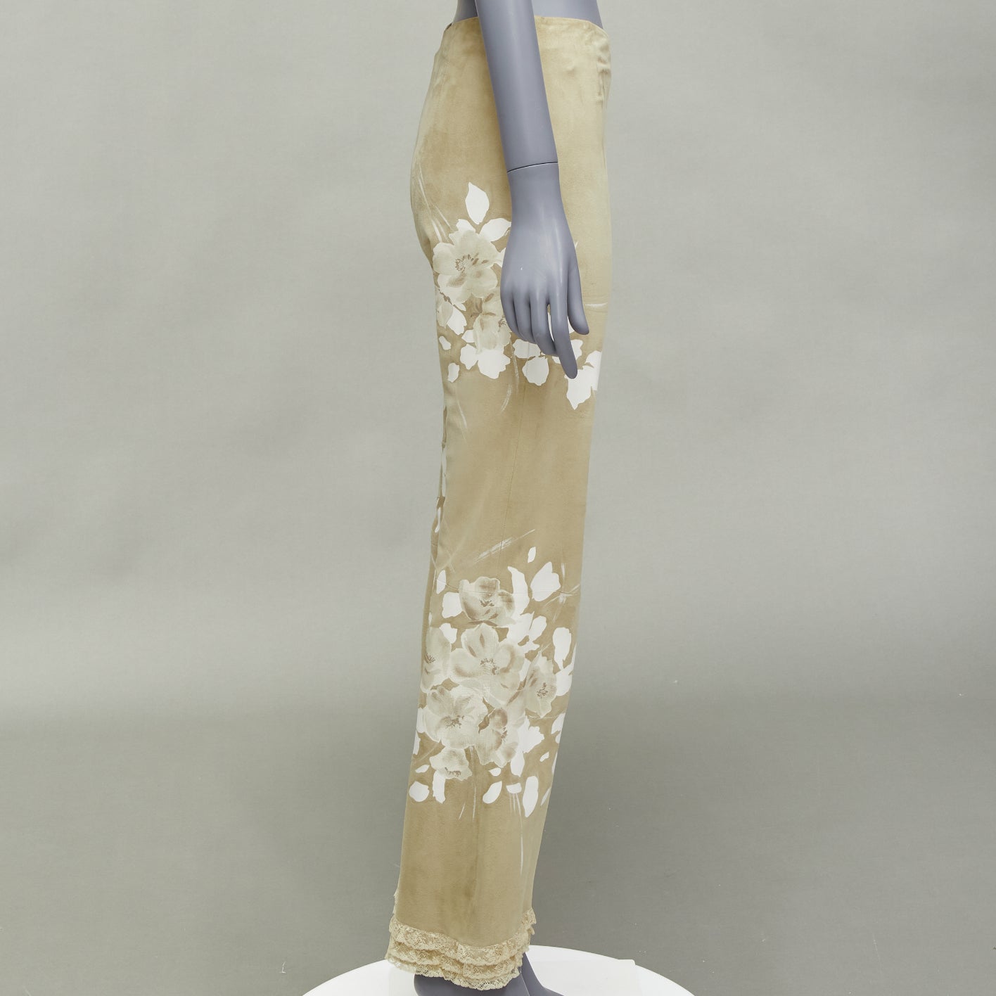 Valentino Garavani Painted Suede Pants - 4