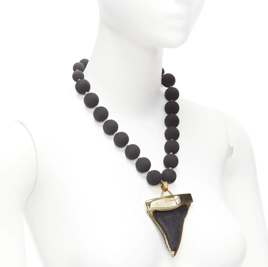 Givenchy Shark Tooth Necklace Gold Leather Very good - Inside View