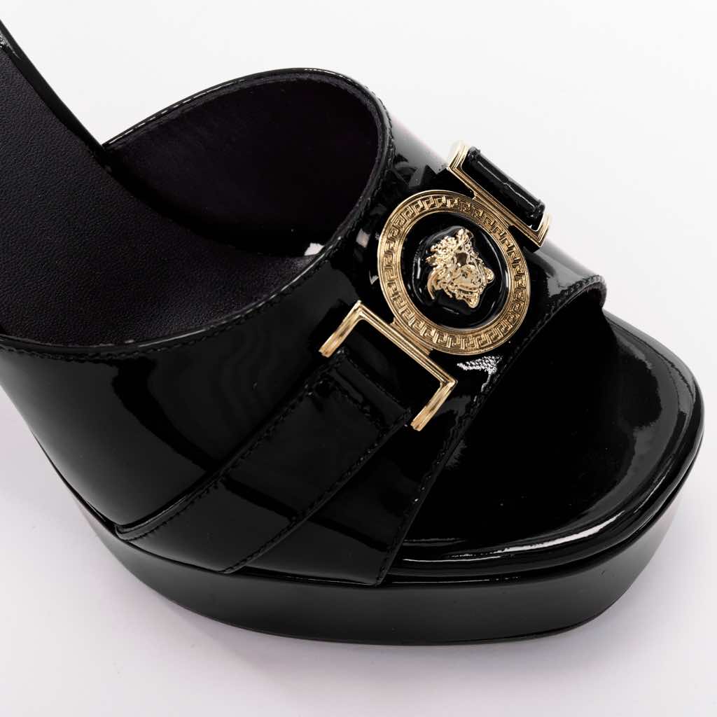 Versace Tribute Black Sandals - Detail 2