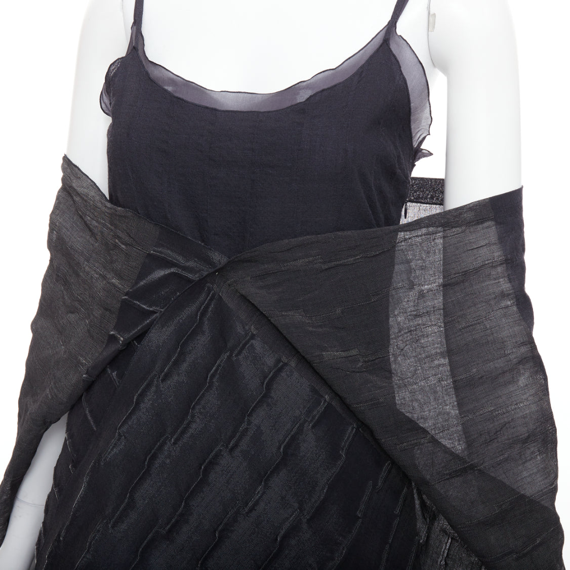 Romeo Gigli Crinkled Dress Shawl - Image 10