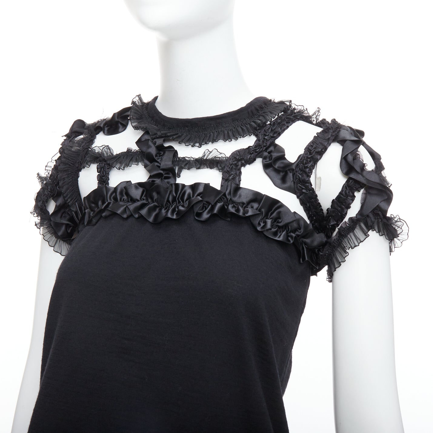 Comme Des Garcons Ruffle Cut-Out Top - Detail 2