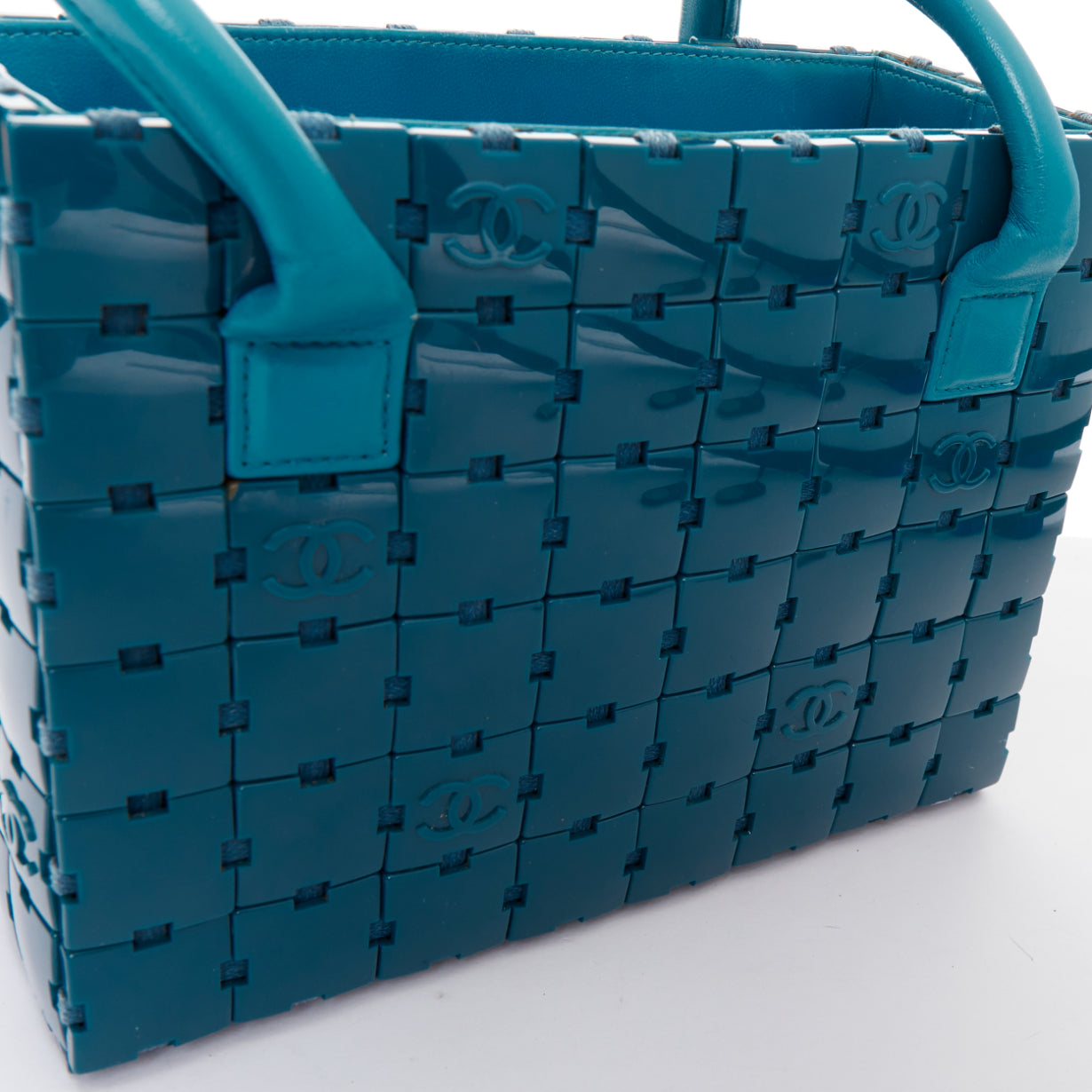 Chanel Puzzle Stitch Tote - Detail 2
