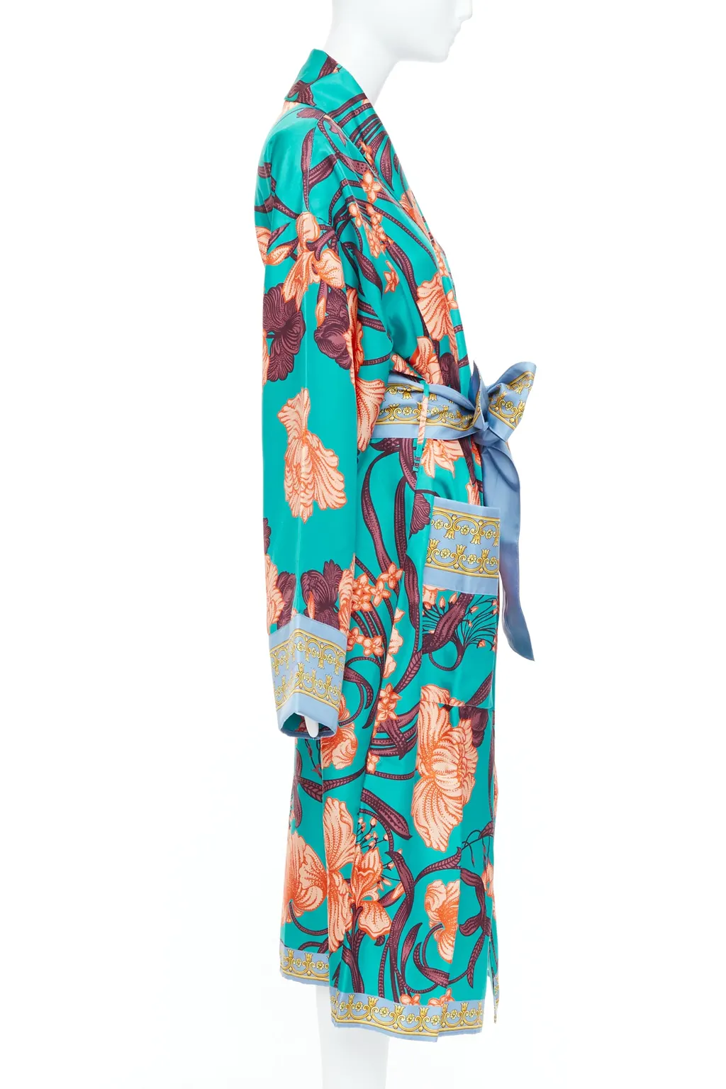 Versace Green Floral Robe Green Silk Never worn, with tag - Model View