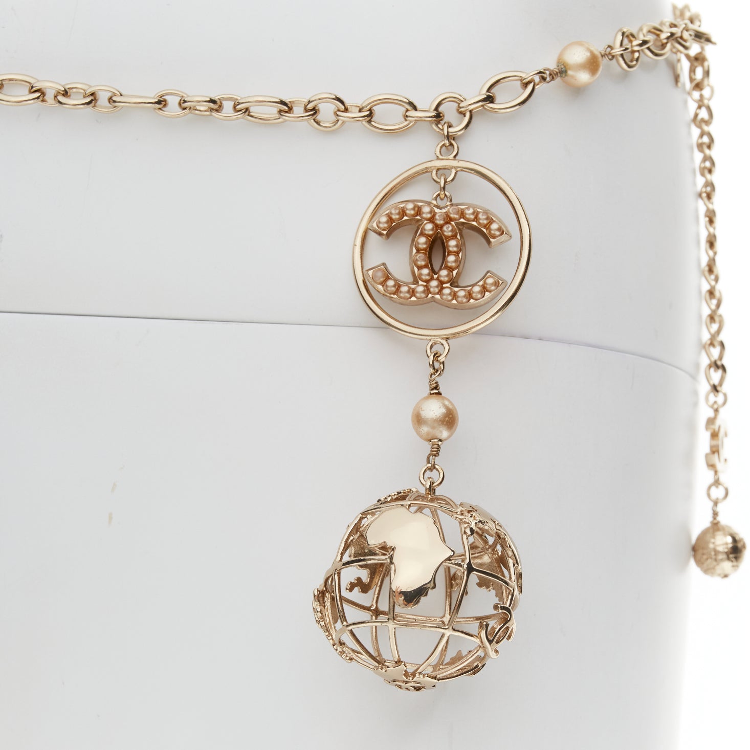 Chanel CC Globe Chain Belt - Image 6