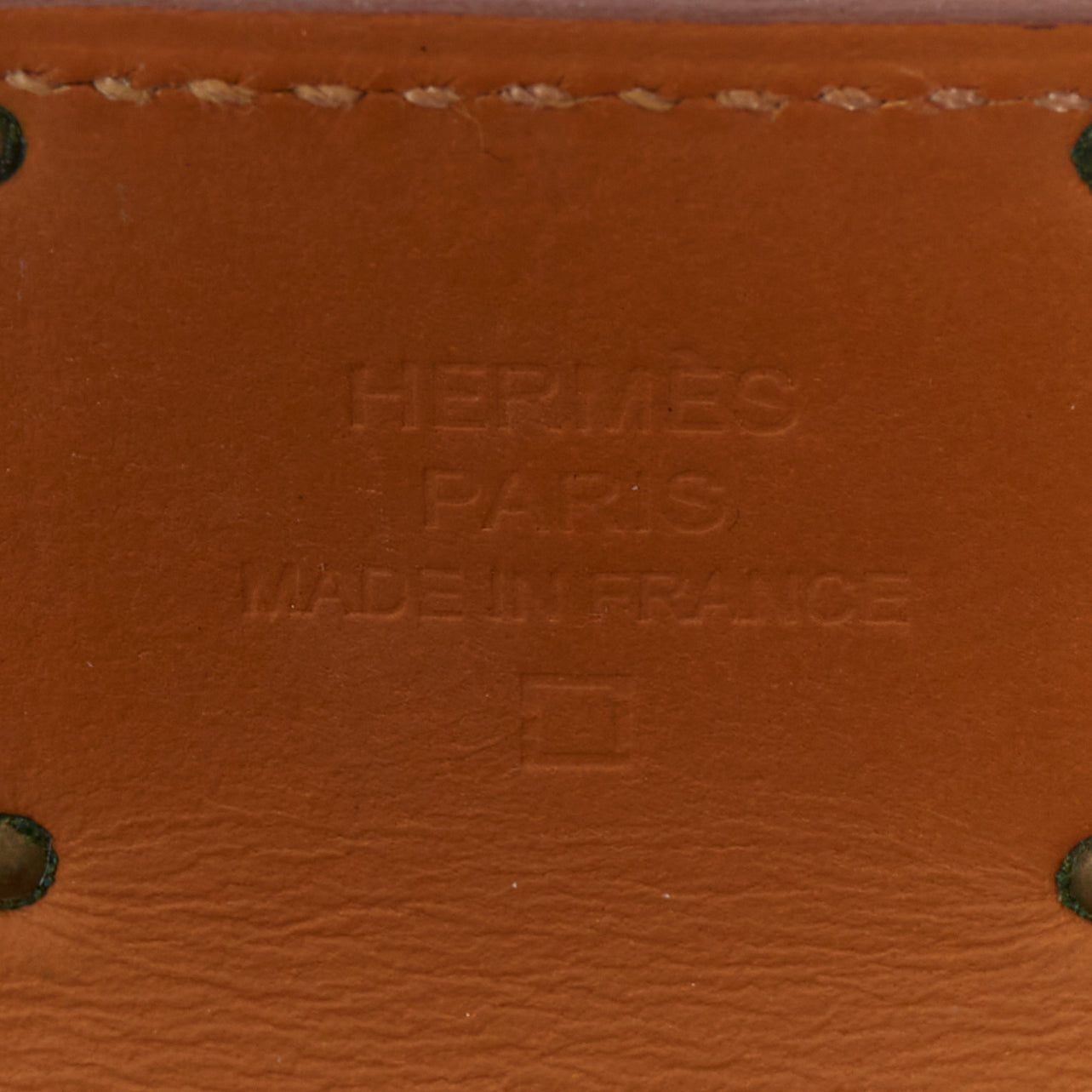 Hermès Kelly Dog - Side view