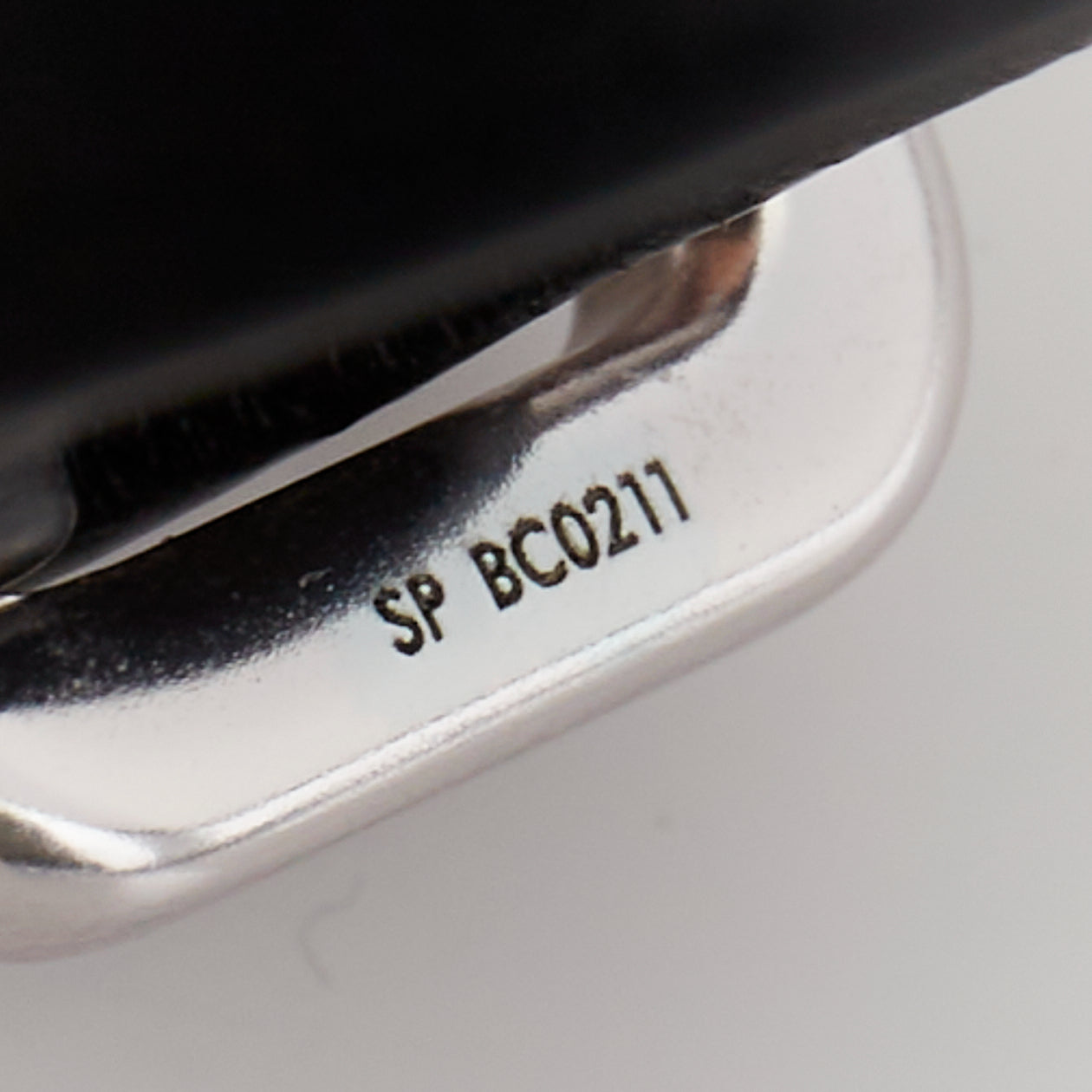 Louis Vuitton Black Leather Silver Ring - Side view