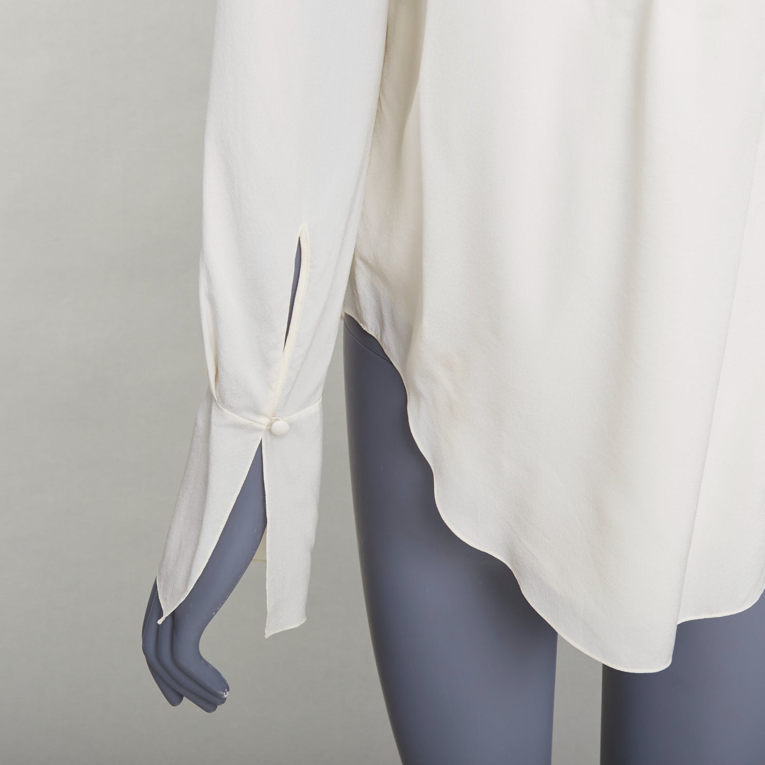 Chloe Tie Neck Blouse - Detail 2