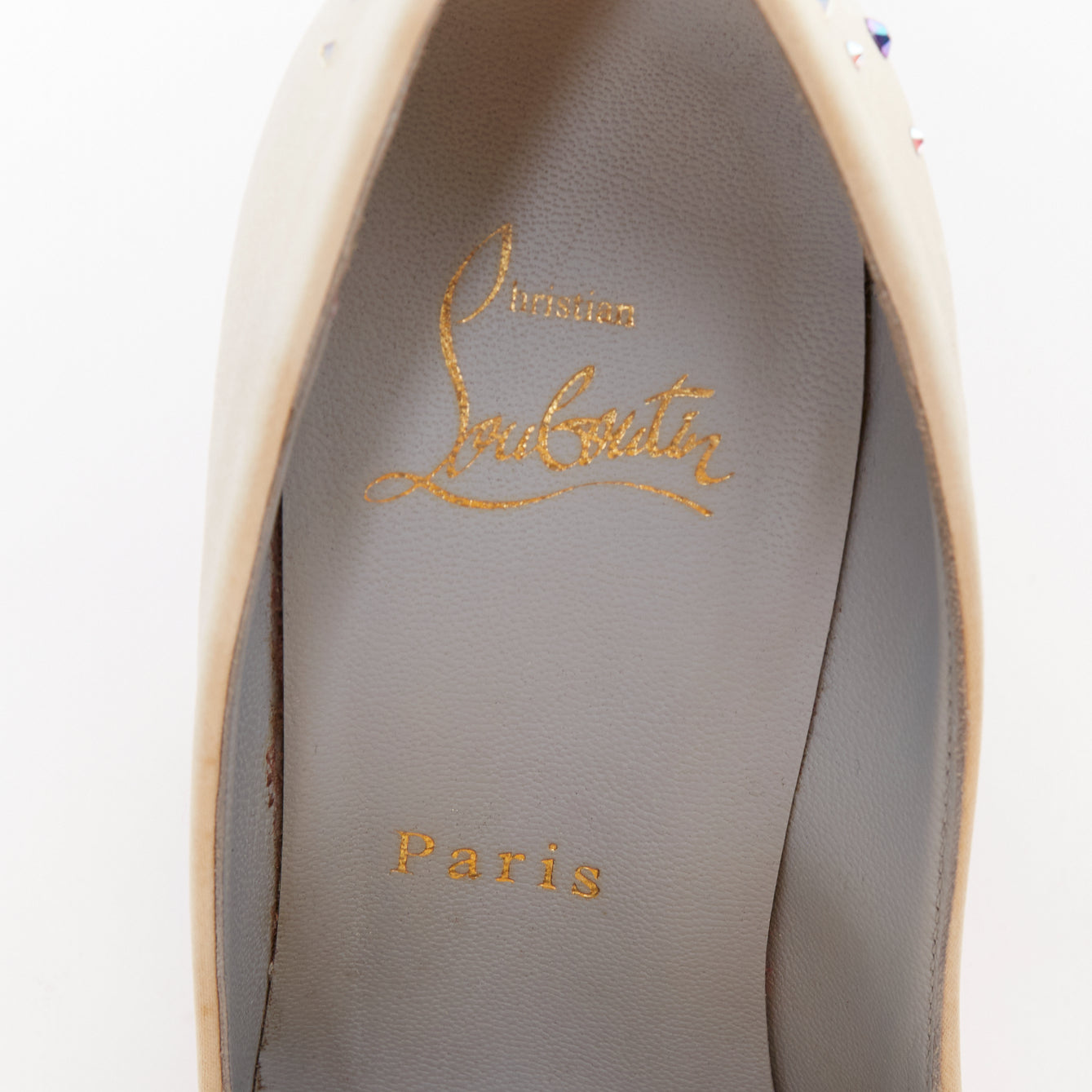 Christian Louboutin Pearl Bridal Pumps - Image 11