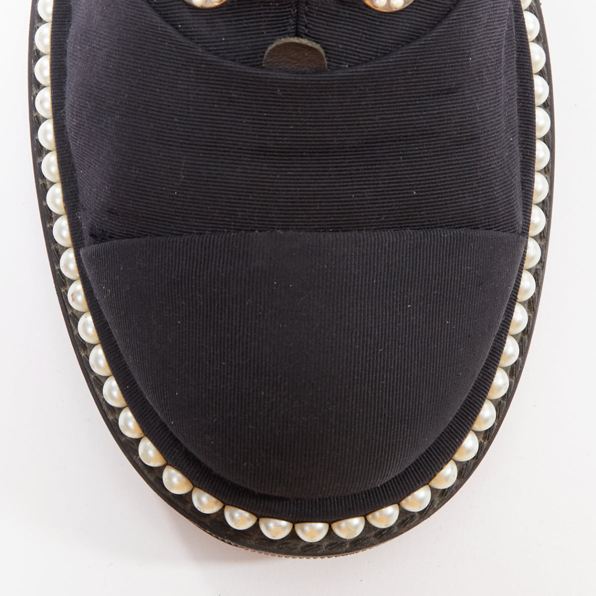 Chanel Pearl Lace Derbies - Detail 1