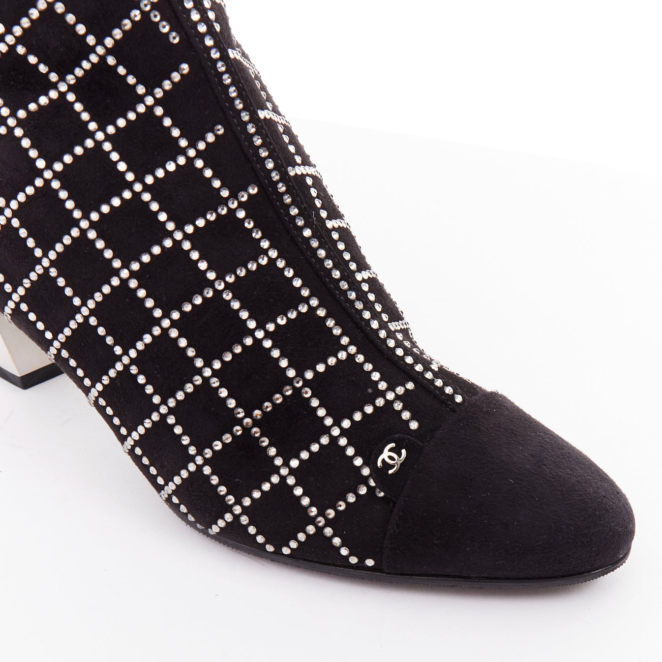 Chanel Point Toe High Boots - Detail 2