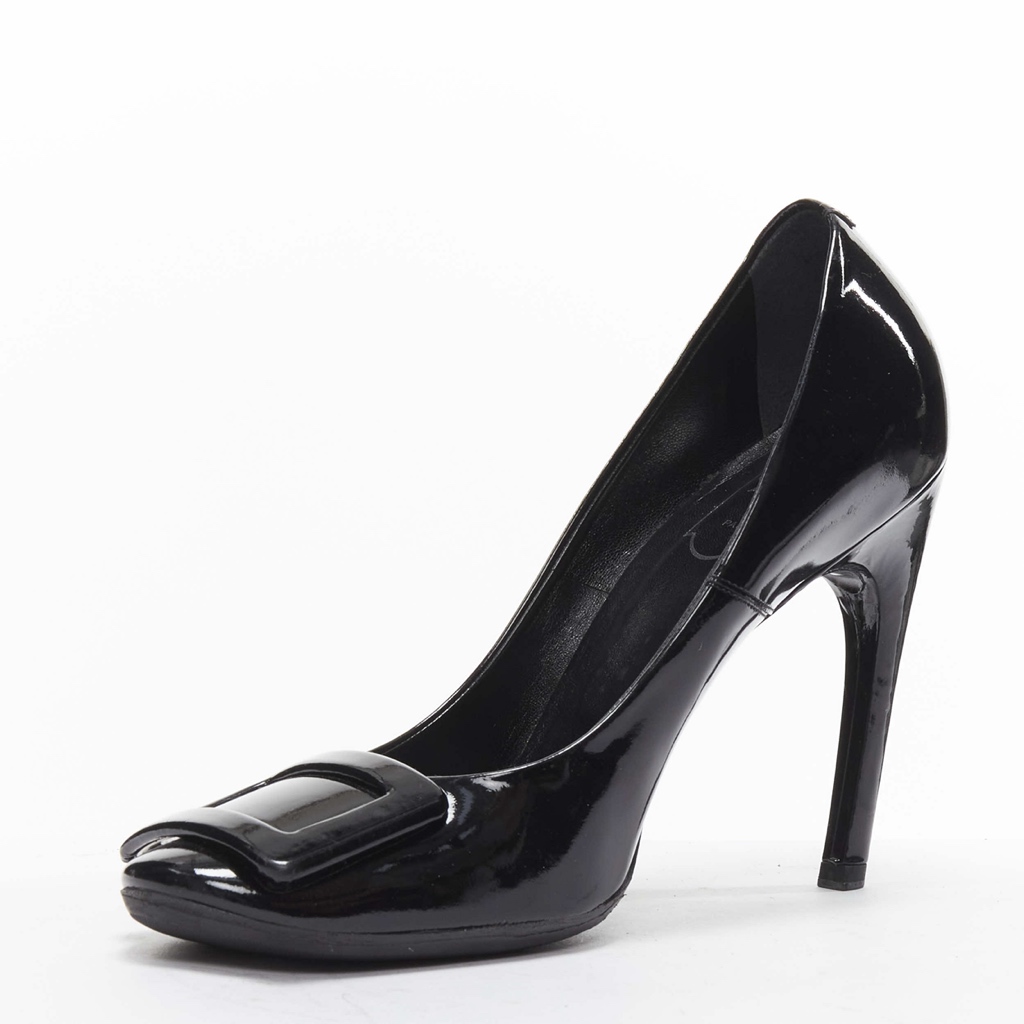 Roger Vivier Buckle Curved Pumps - Side view