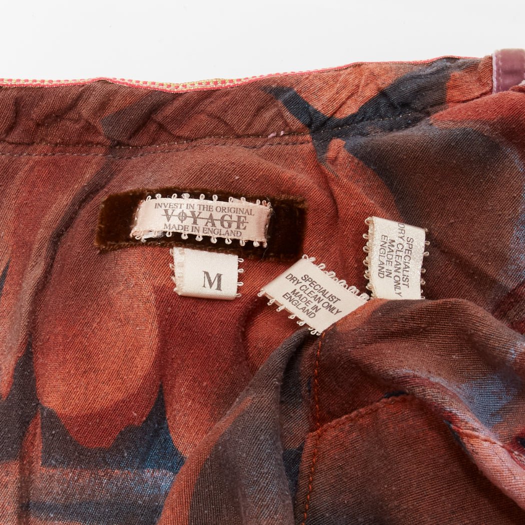 Unsigned / متعددة Beaded Lace Jacket - Image 11