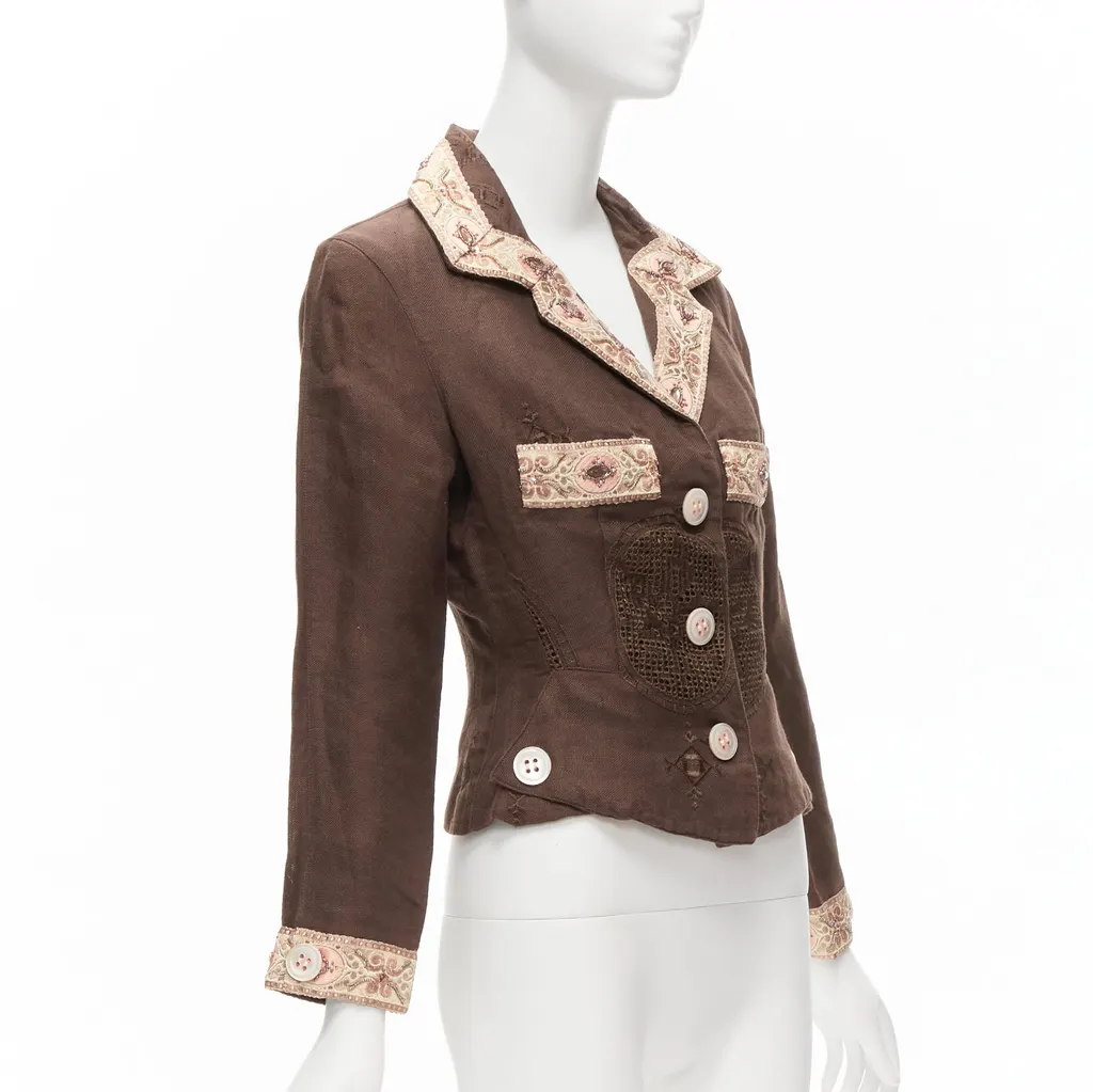 Unsigned Embroidery Blazer Brown Linen Never worn - Model View
