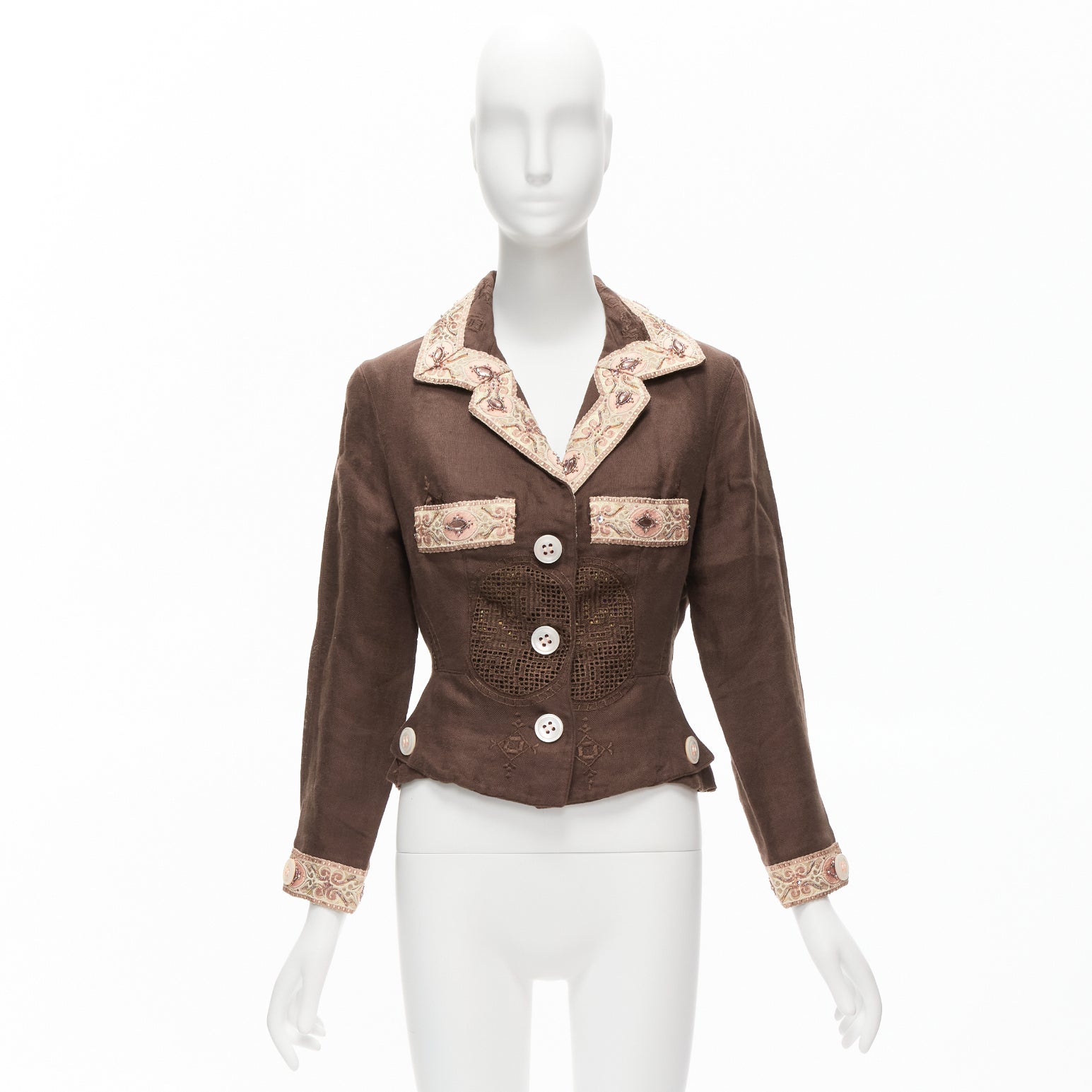 Unsigned / متعددة Embroidery Blazer - Image 12