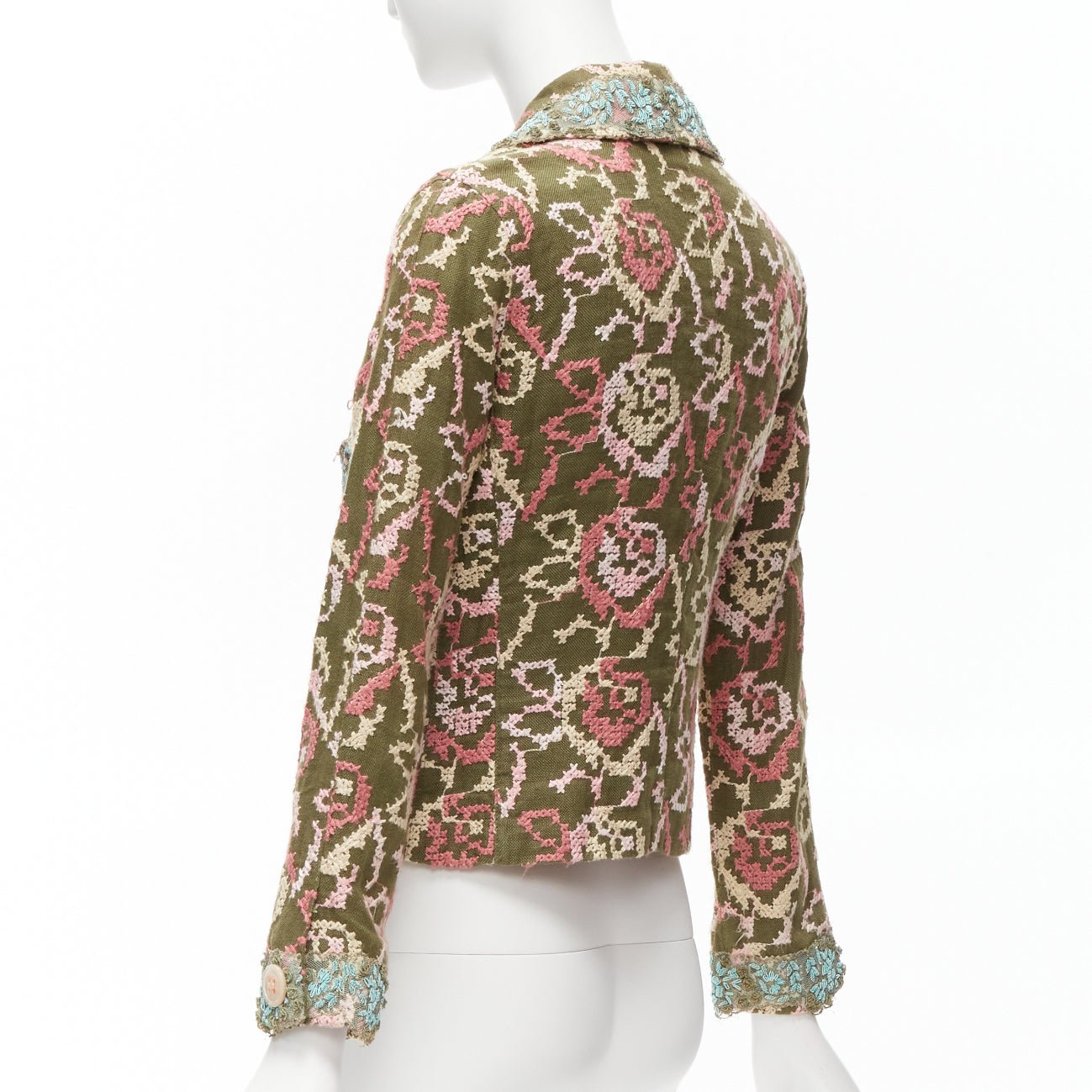 Unsigned / متعددة Silk Embellished Blazer - Detail 2