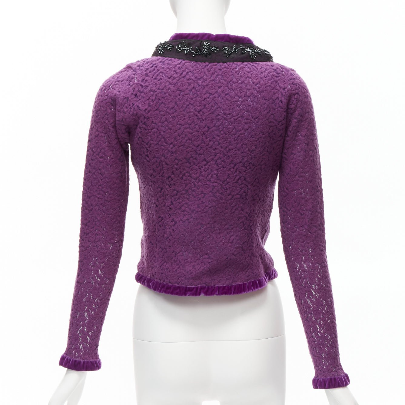 Unsigned / متعددة Lace Velvet Cardigan - Detail 1