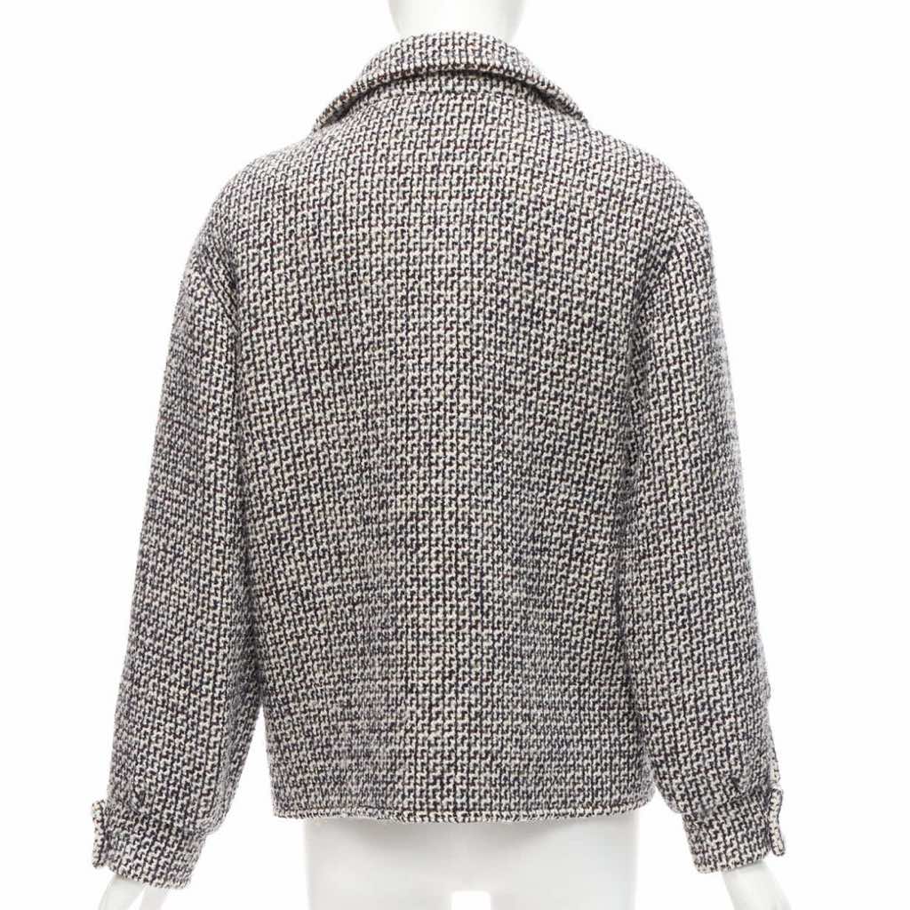 Chanel Reversible Tweed Puffer Coat - Detail 1