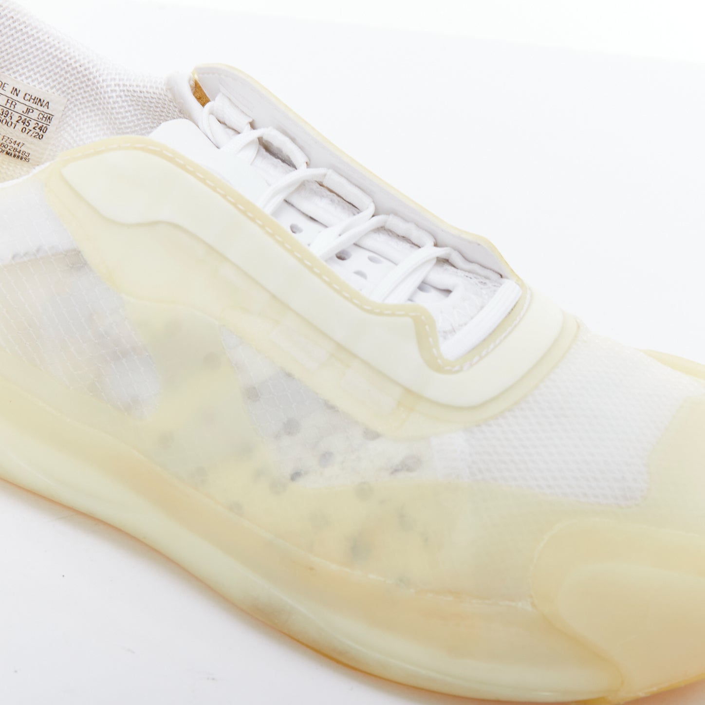 Prada Luna Rossa 21 - Detail 2