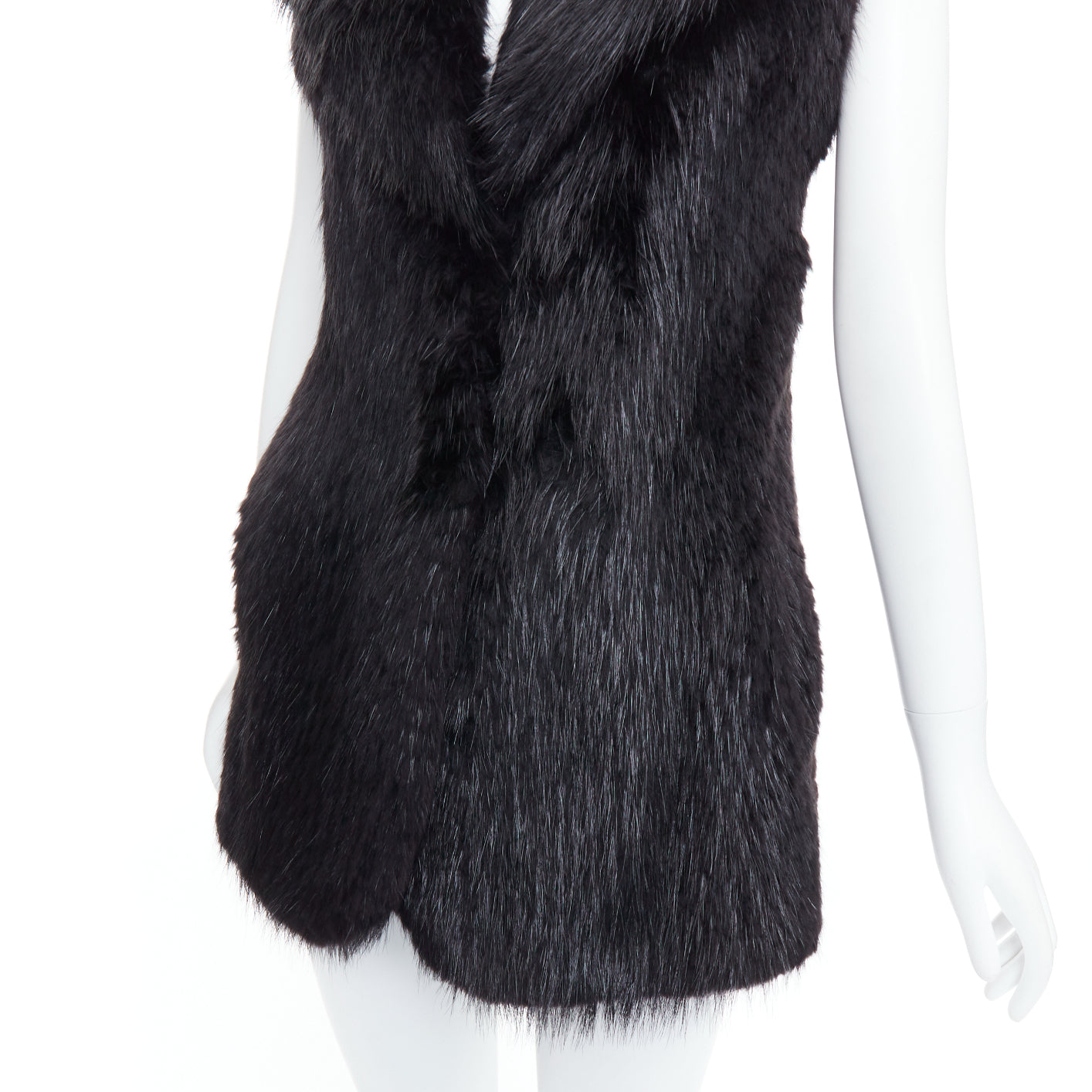 Unsigned / متعددة Brown Fur Hook Coat - Image 10