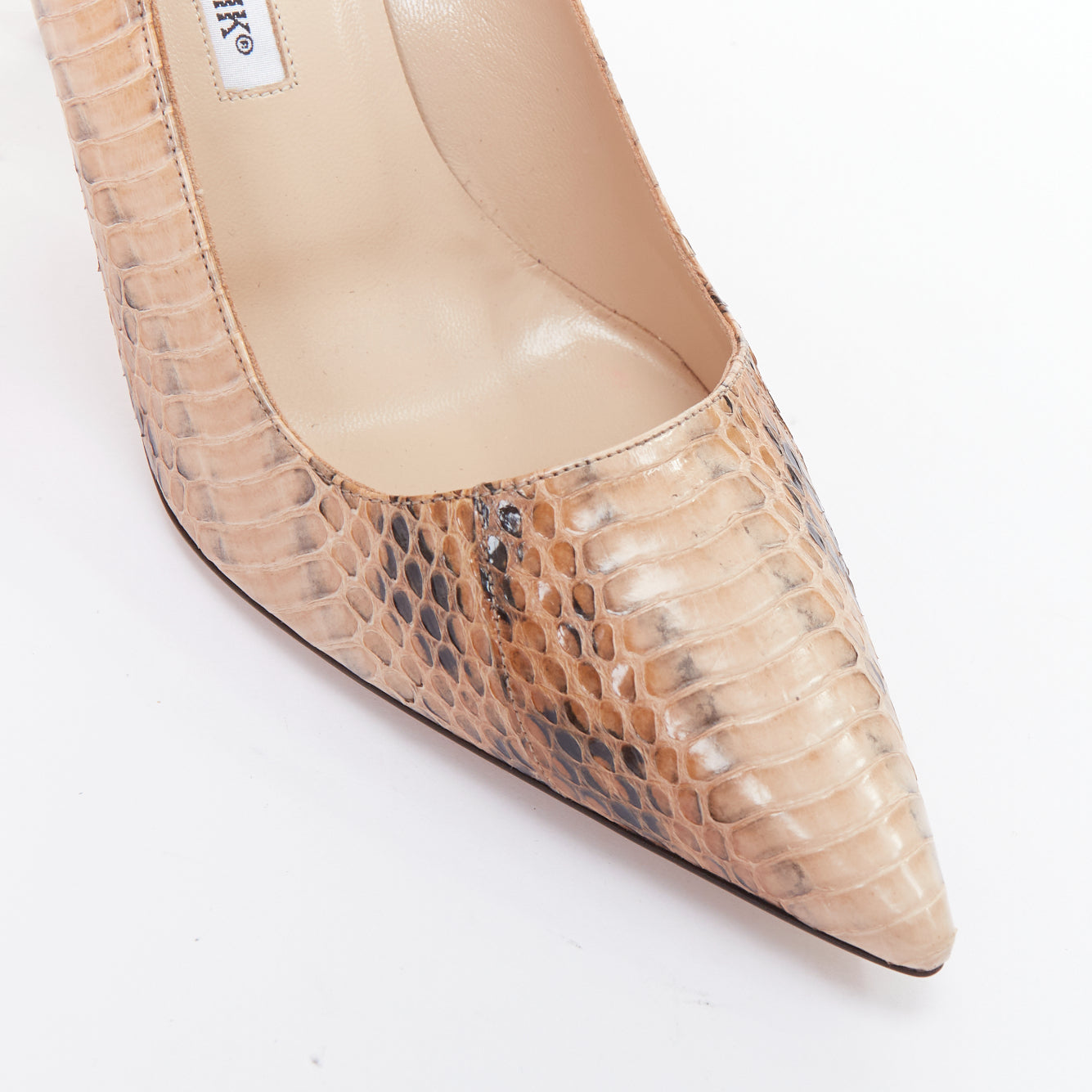 Manolo Blahnik Scaled Slim Pumps - Detail 2