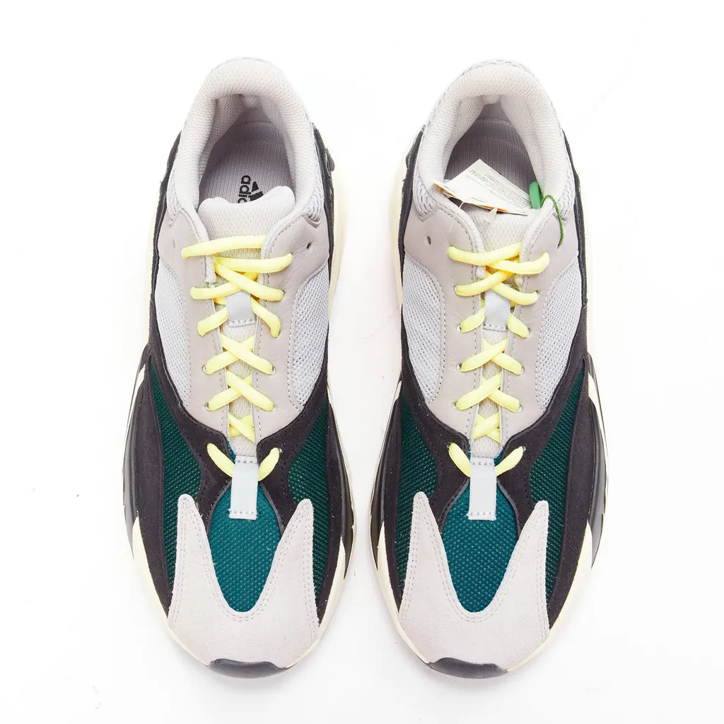 Adidas Boost 700 Grey Leather Never worn - Inside View