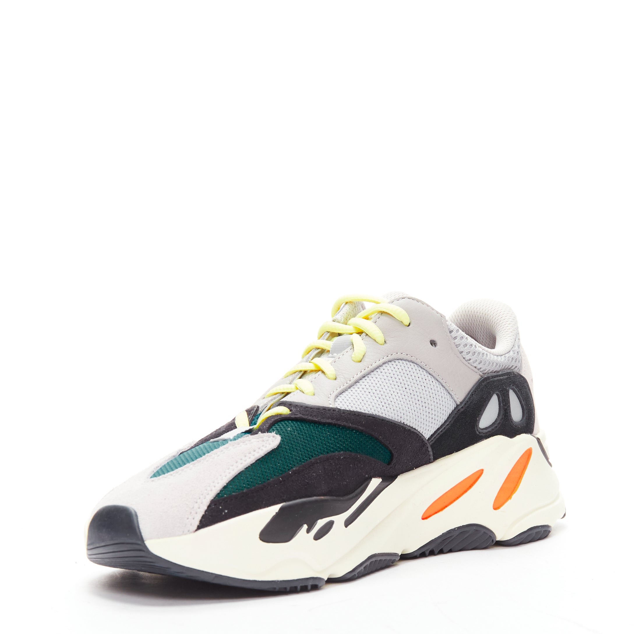 Adidas Boost 700 - 4