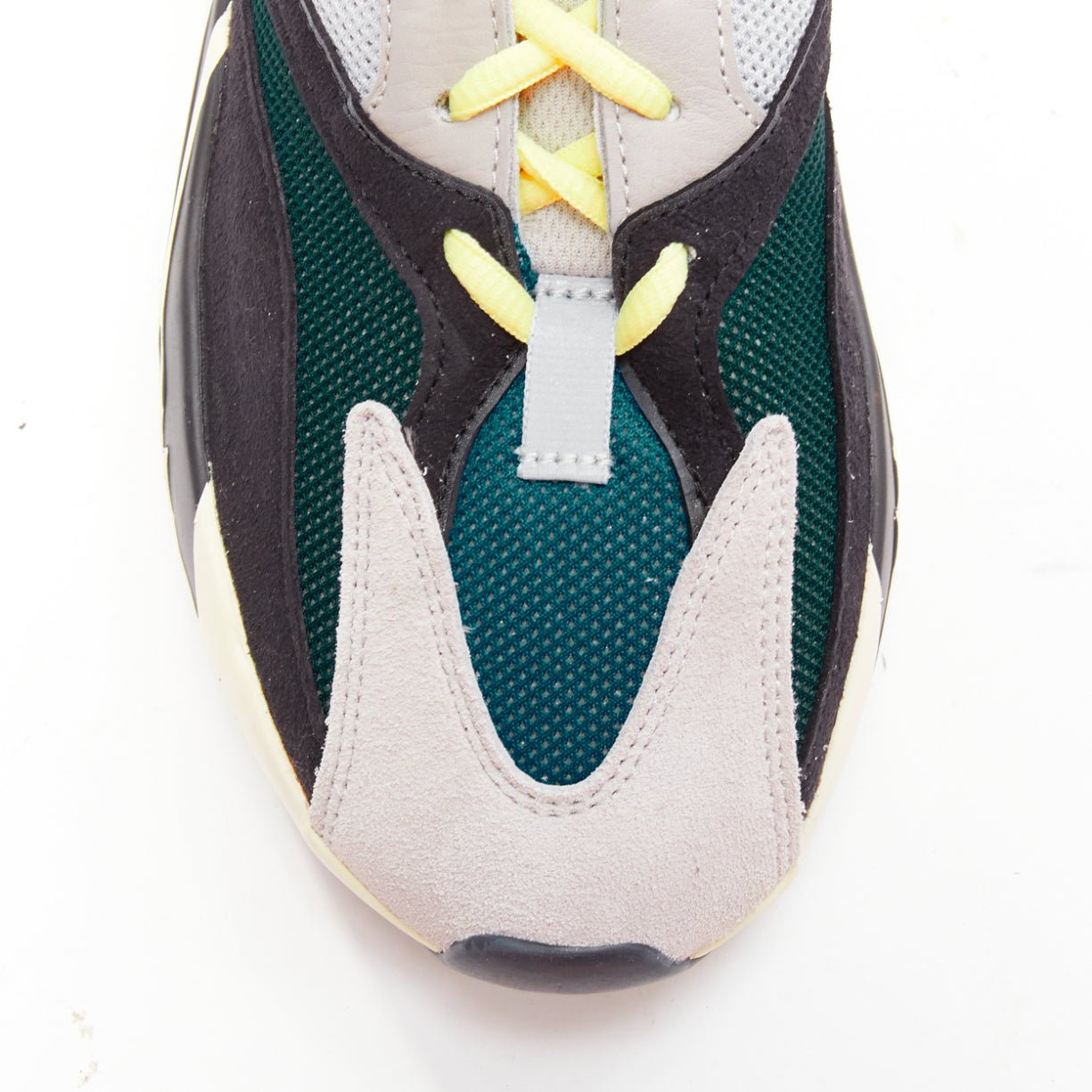 Adidas Boost 700 - Detail 1