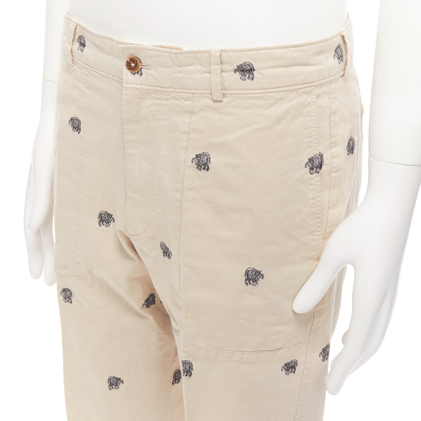 Louis Vuitton Elephant Safari Shorts - Detail 2
