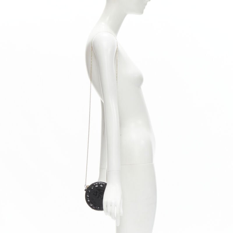 Valentino Garavani Spray Painted Box Bag - Back view