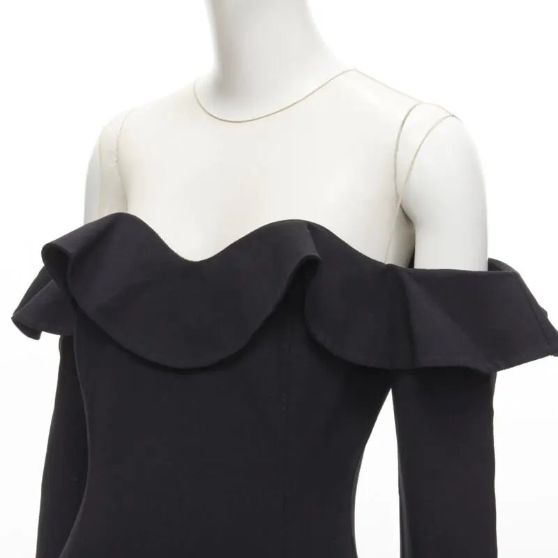 Oscar De La Renta Ruffle Flute Dress Black Wool Never worn - Back View