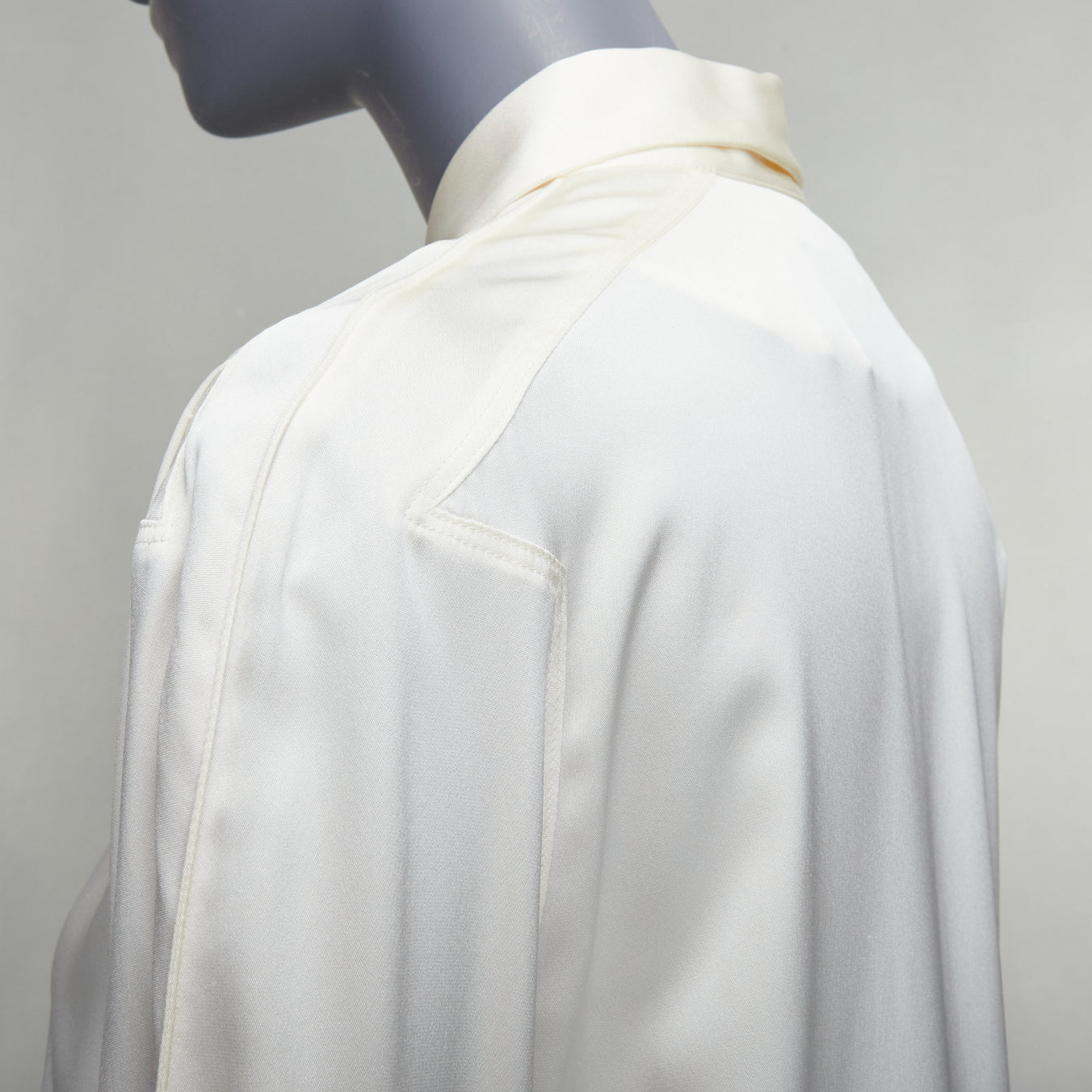Bottega Veneta Ruched Raglan Shirt - Back view