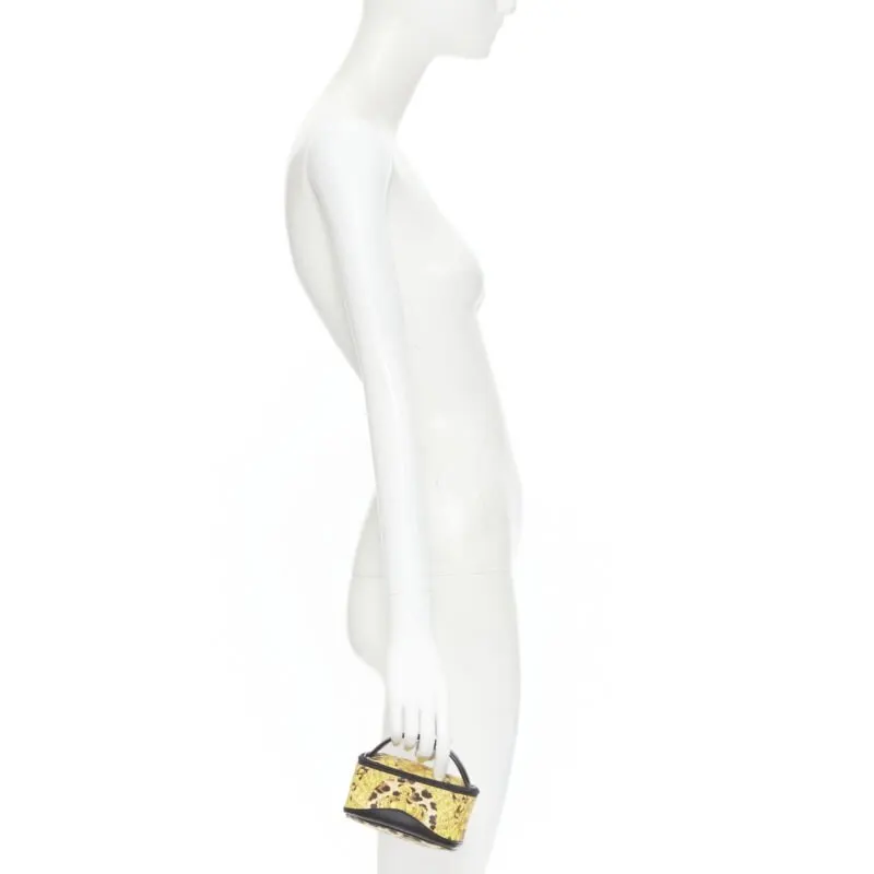 Gianni Versace Gold M Wristlet Gold Very good - Back View