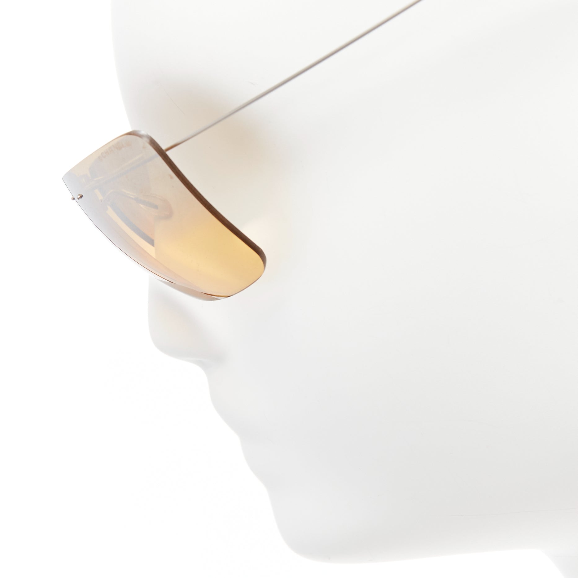 Chanel CC Cyber Sunglasses - Detail 1