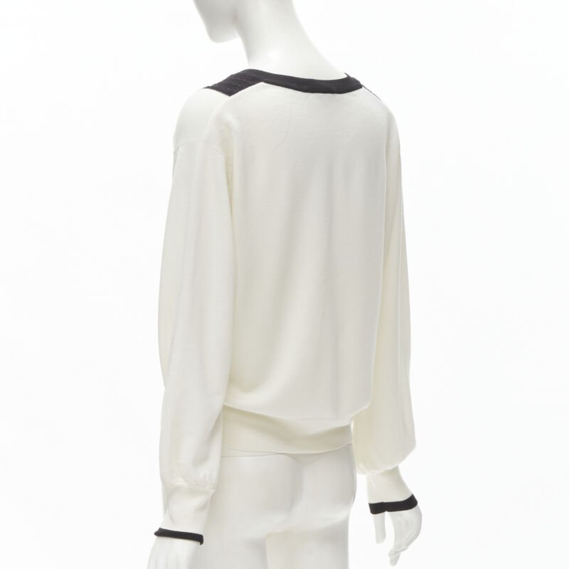 Chanel Chain Schoolgirl Sweater - Detail 1