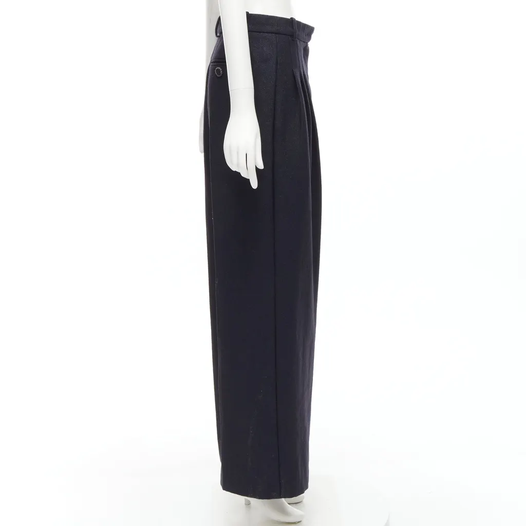 Chanel P62454V31878 Black Wool Never worn, with tag - Model View