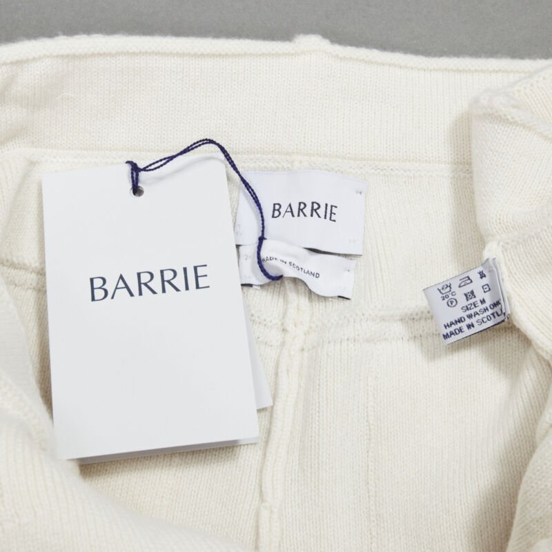 Barrie Cashmere Knit Shorts - Image 12