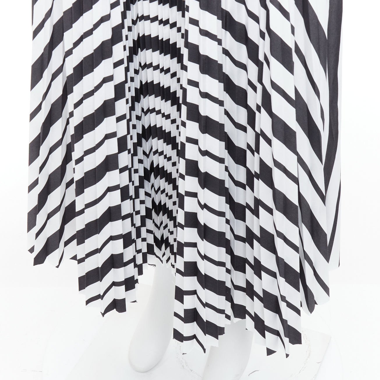 Sacai Ribbon Pleated Skirt - Back view