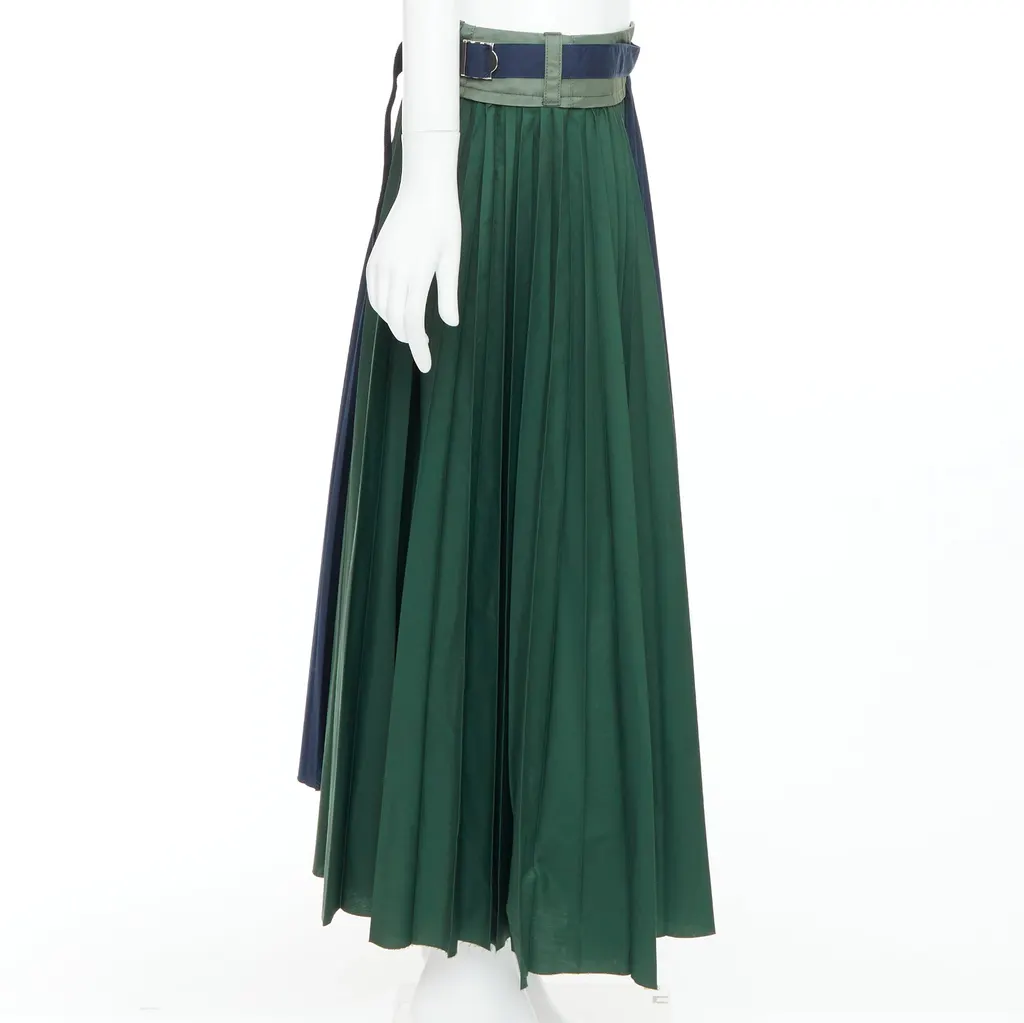 Sacai Deconstructed Pleated Skirt Green Polyester Very good - Model View